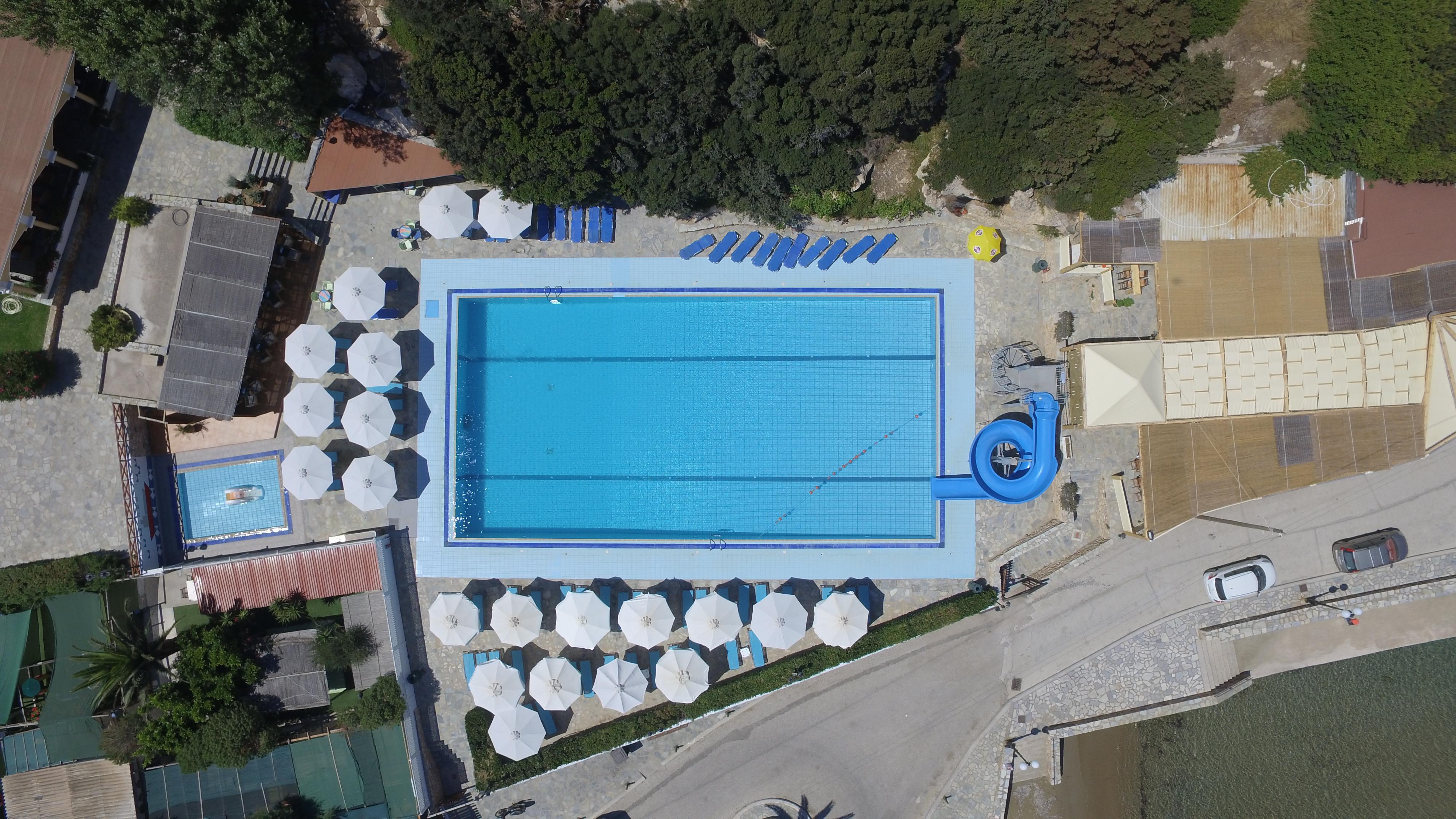 Dolphin Bay Seaside Resort & Suites Galissas Exterior foto