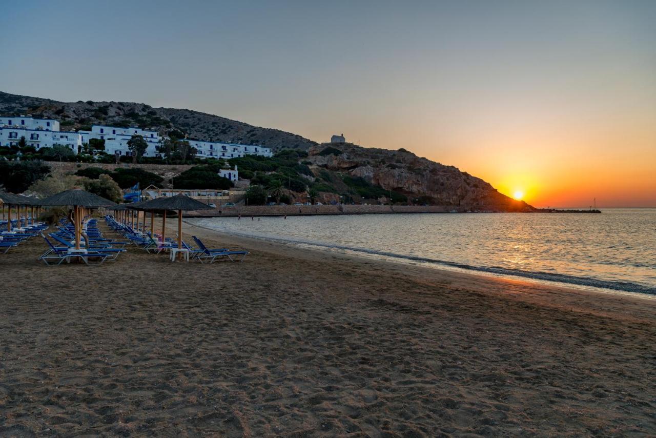 Dolphin Bay Seaside Resort & Suites Galissas Exterior foto